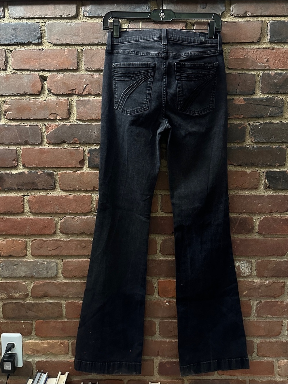 7famk black embroidered jeans size 27 (26 X 34) mid rise